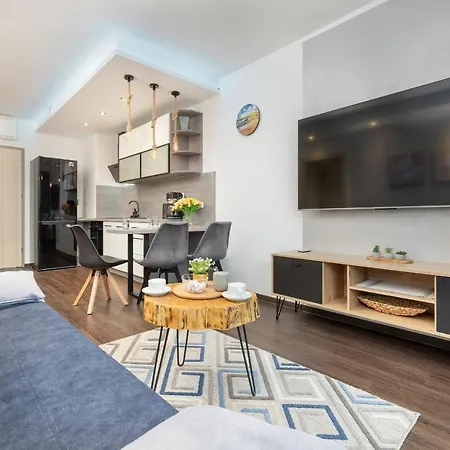 Modern Luzycka By Renters *