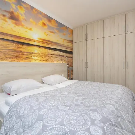 Lejlighed Modern Luzycka By Renters