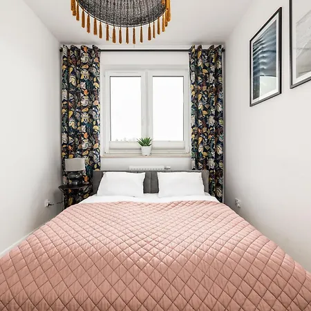 Modern Luzycka By Renters *